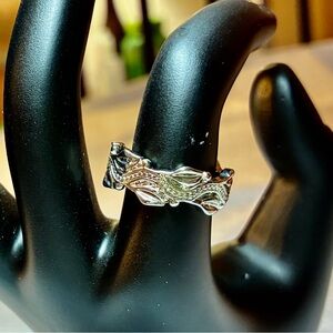 Elegant Silver Plated Eternity Leaf Ring Sizes 6.50, 7.5, 8.75, 9.50, 10.75